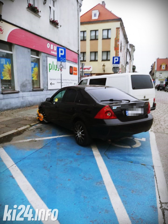 Nieprawidłowe parkowanie - lipiec 2021