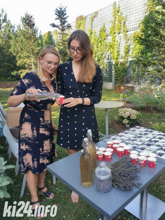 Seniorzy na warsztatach w Galerii Solnej