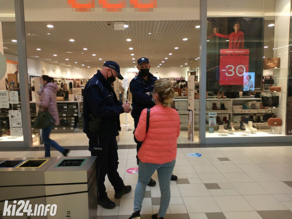 Policja sprawdzała, czy nosimy maseczki