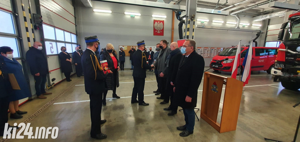 Uroczyste przekazanie nowych wozów bojowych