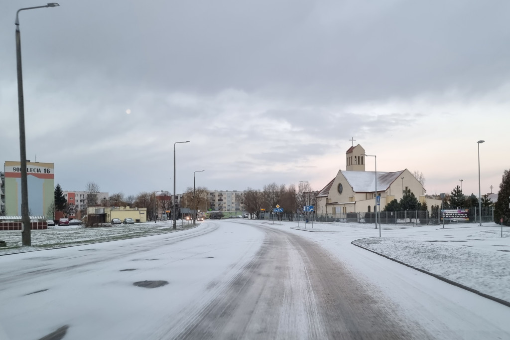 Na drogach jest bardzo ślisko
