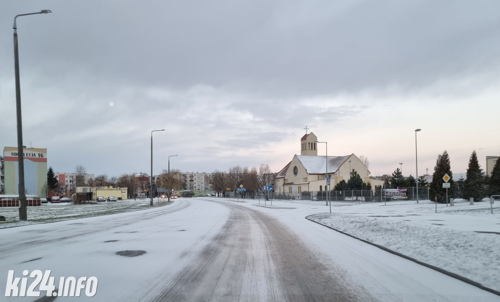 Na drogach jest bardzo ślisko