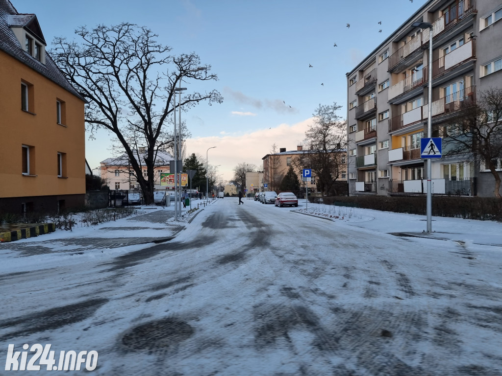 Na drogach jest bardzo ślisko