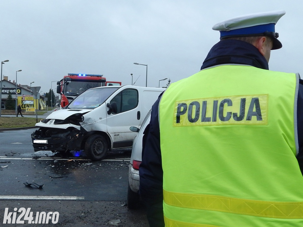 Zderzenia busa z osobówką