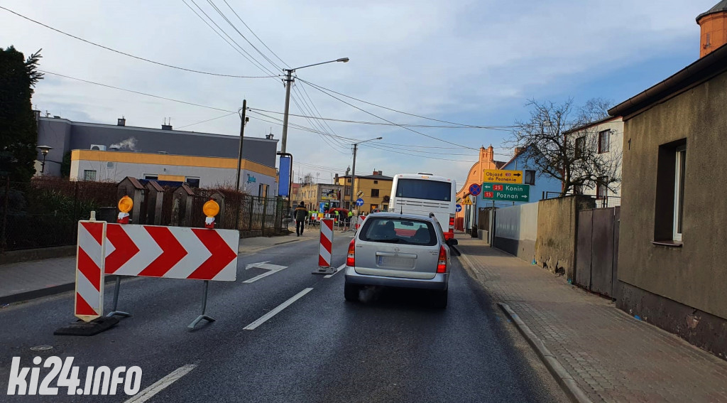Prace drogowe w Strzelnie