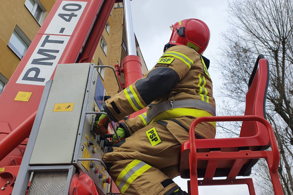 Strażacka akcja na osiedlu Rąbin