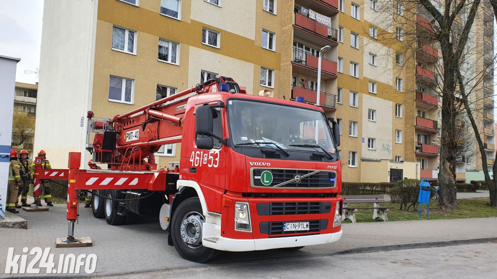 Strażacka akcja na osiedlu Rąbin