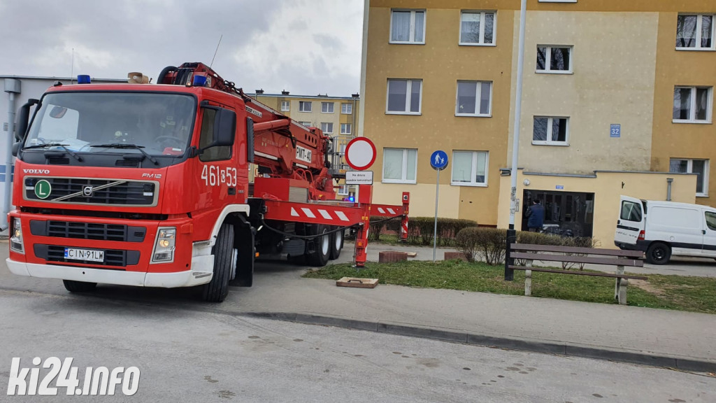Strażacka akcja na osiedlu Rąbin