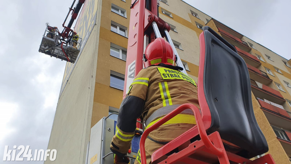 Strażacka akcja na osiedlu Rąbin
