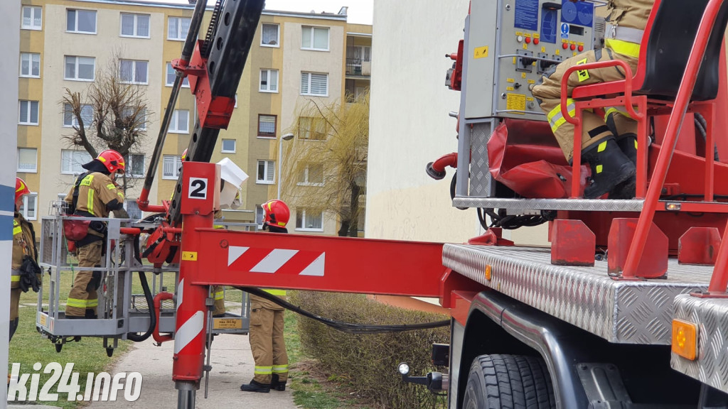 Strażacka akcja na osiedlu Rąbin