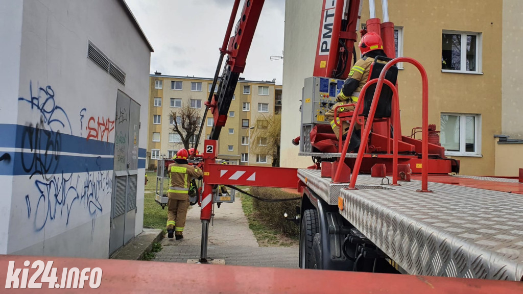Strażacka akcja na osiedlu Rąbin
