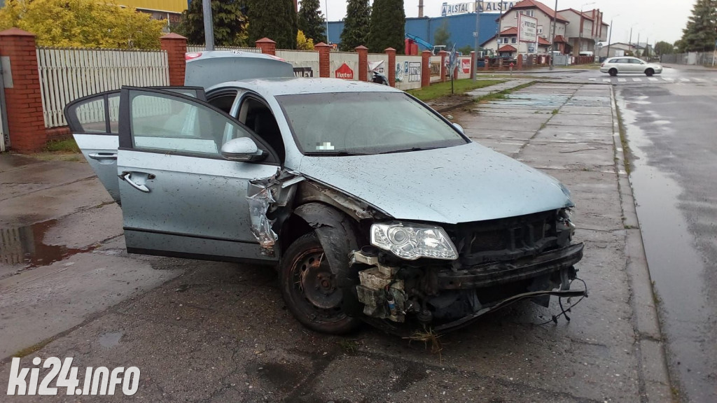 Wypadek dwóch osobówek na ul. Poznańskiej
