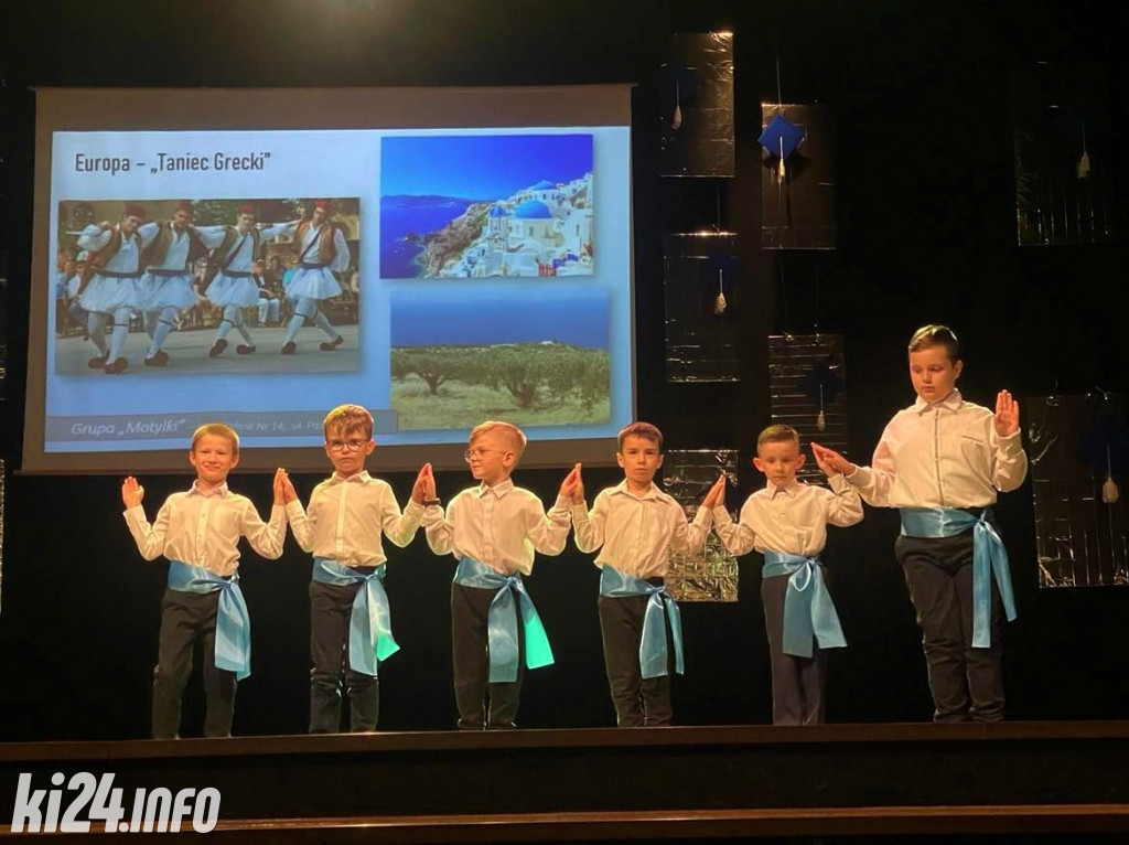 Śpiewająco i tanecznie pożegnali się z przedszkolem