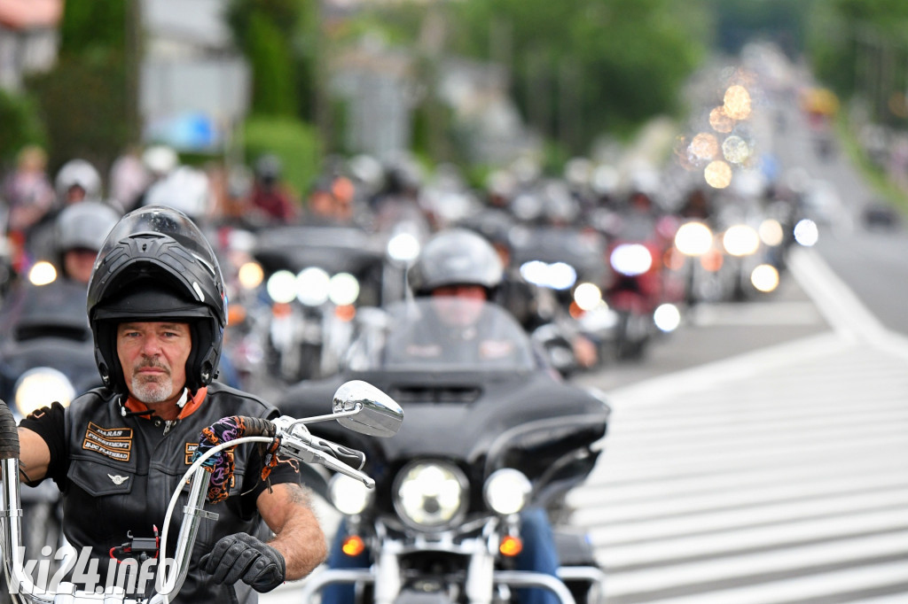 Wielka parada motocykli. XVII Zlot 