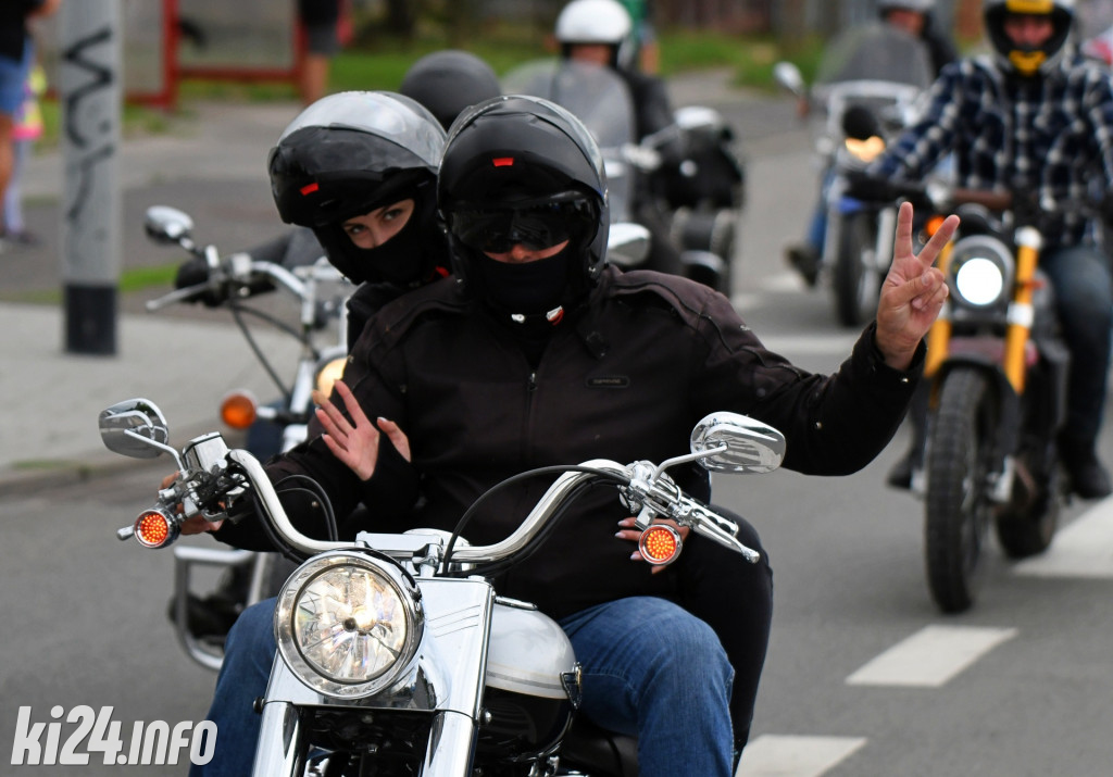 Wielka parada motocykli. XVII Zlot 