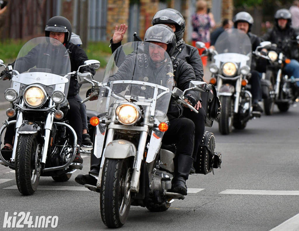 Wielka parada motocykli. XVII Zlot 
