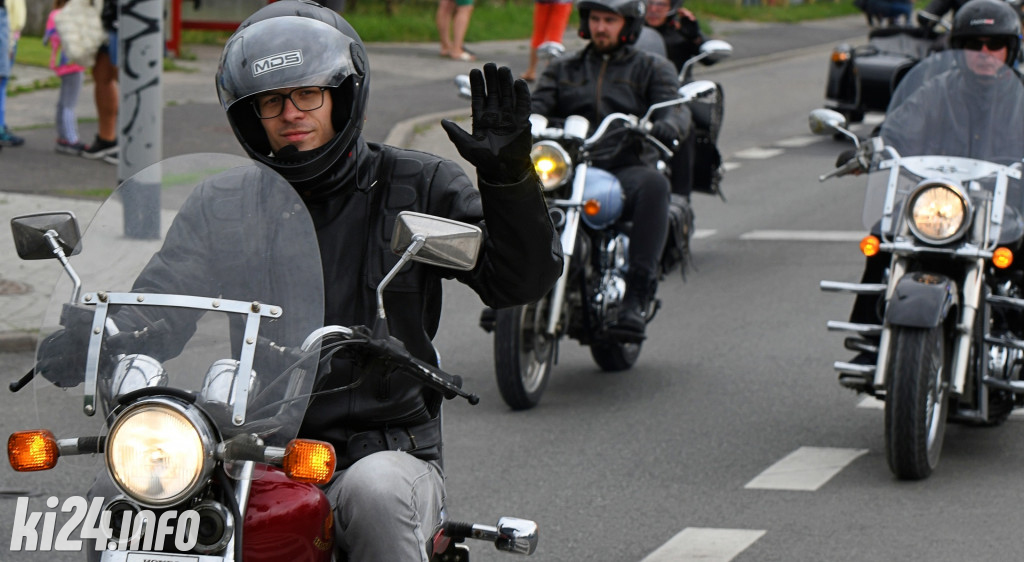Wielka parada motocykli. XVII Zlot 