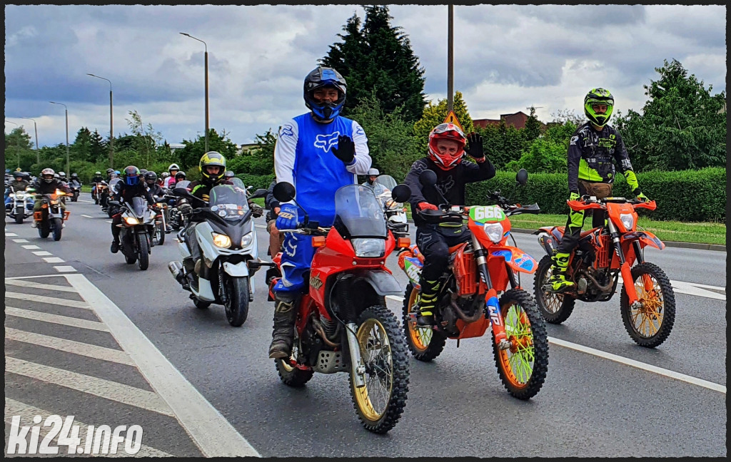 Wielka parada motocykli. XVII Zlot 