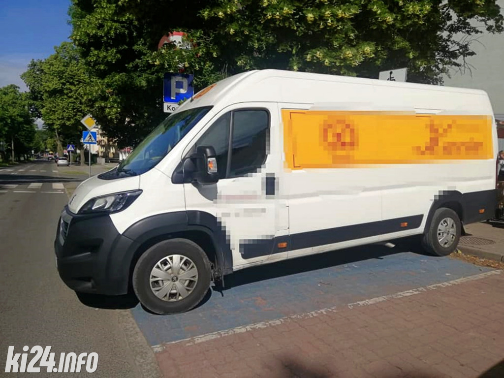 Miejsc parkingowych wciąż za mało