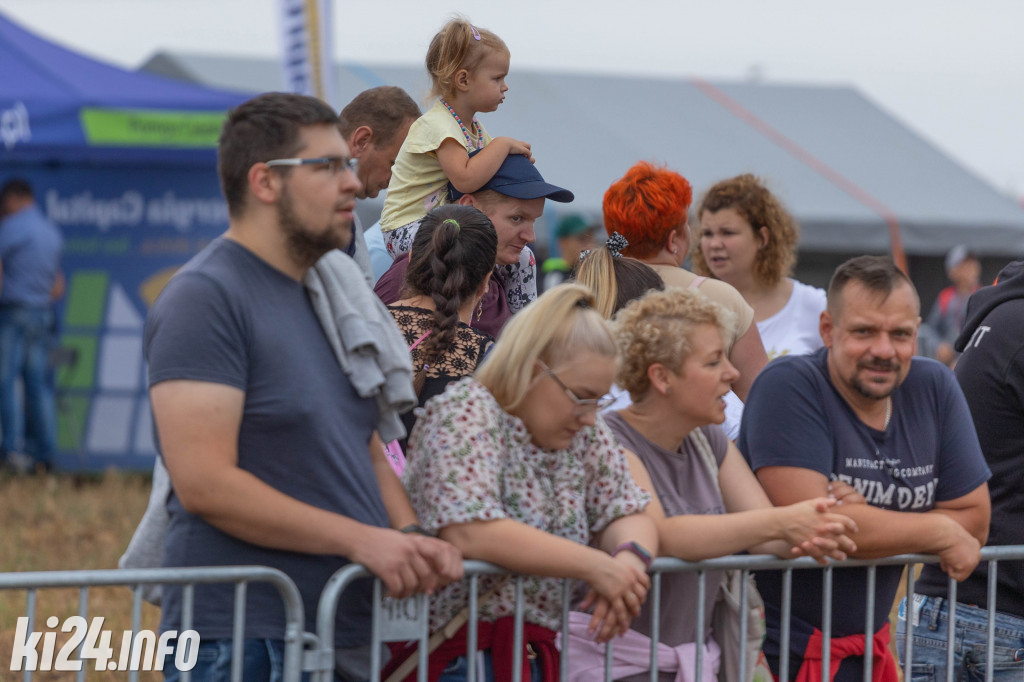 Kujawsko-Pałucki Rajd traktorów na polach Wielowsi