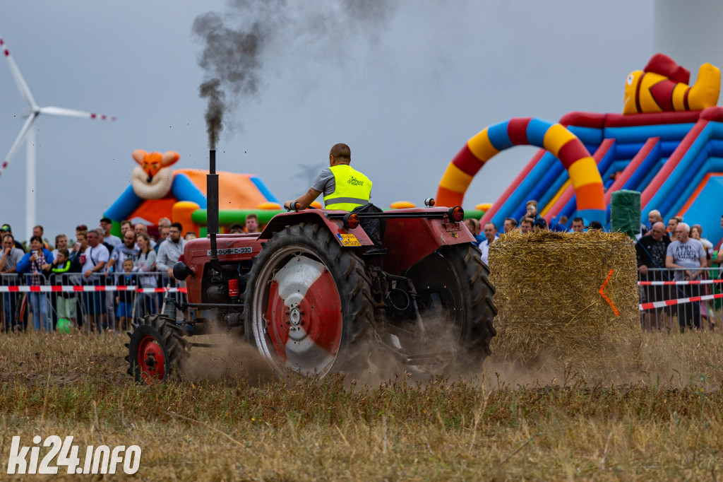 Kujawsko-Pałucki Rajd traktorów na polach Wielowsi