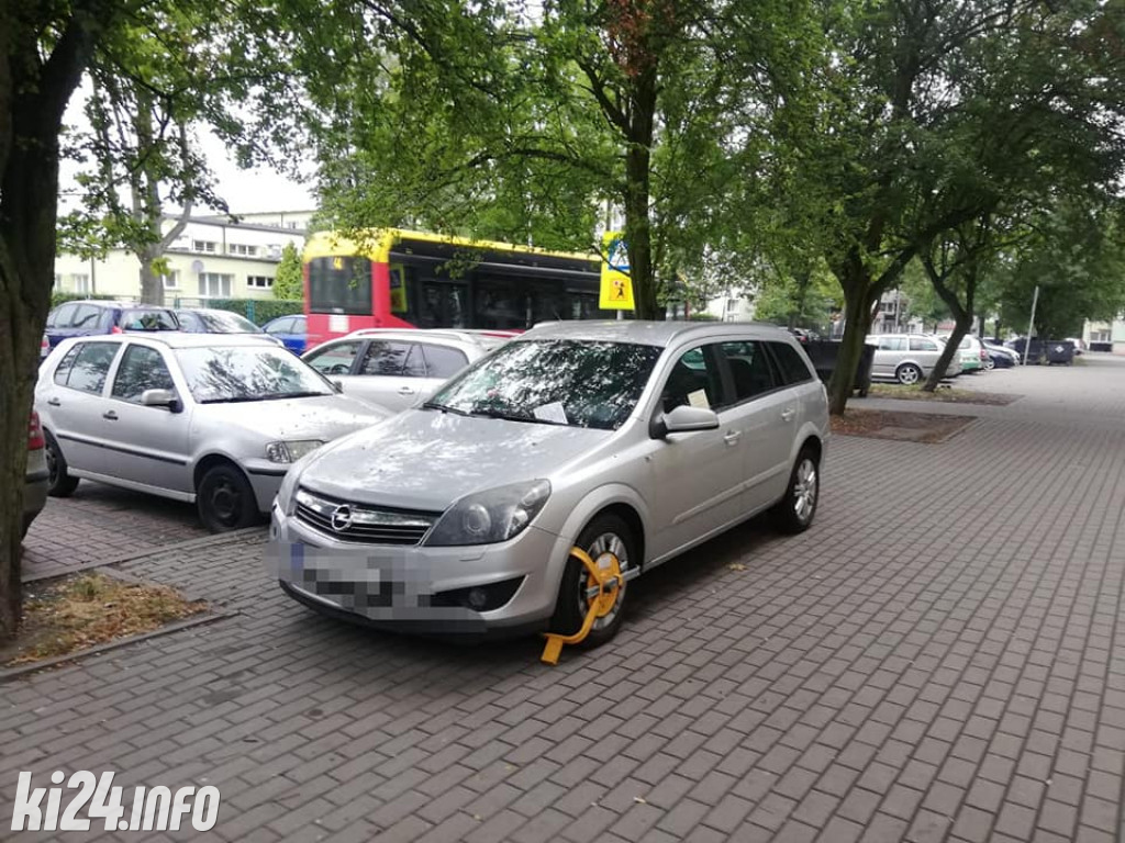 Inowrocławianie nadal źle parkują