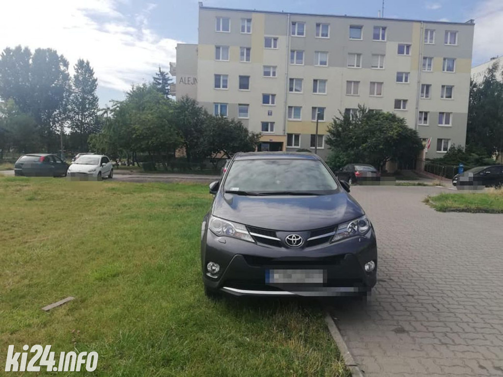 Inowrocławianie nadal źle parkują