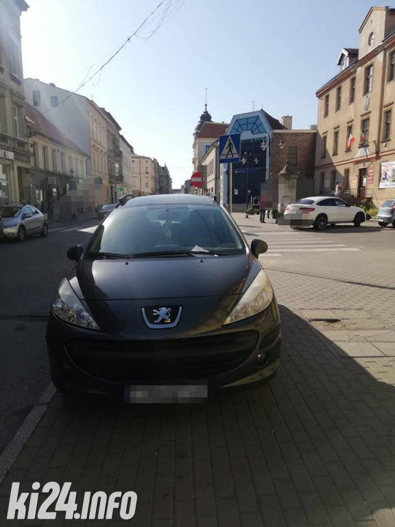 Inowrocławianie nadal źle parkują