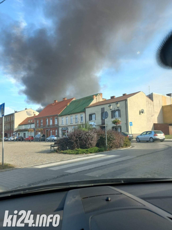 Wielki pożar magazynu w Gniewkowie