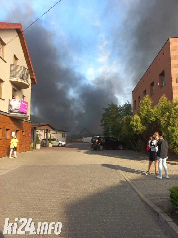 Wielki pożar magazynu w Gniewkowie