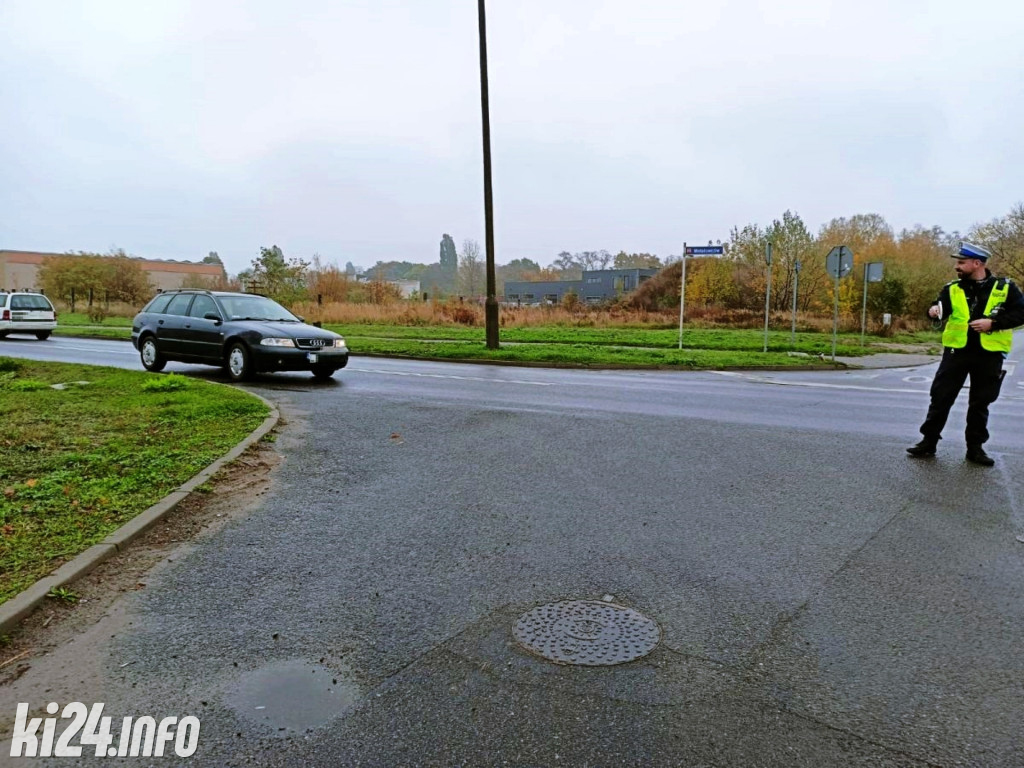 Drogówka sprawdzała samochody