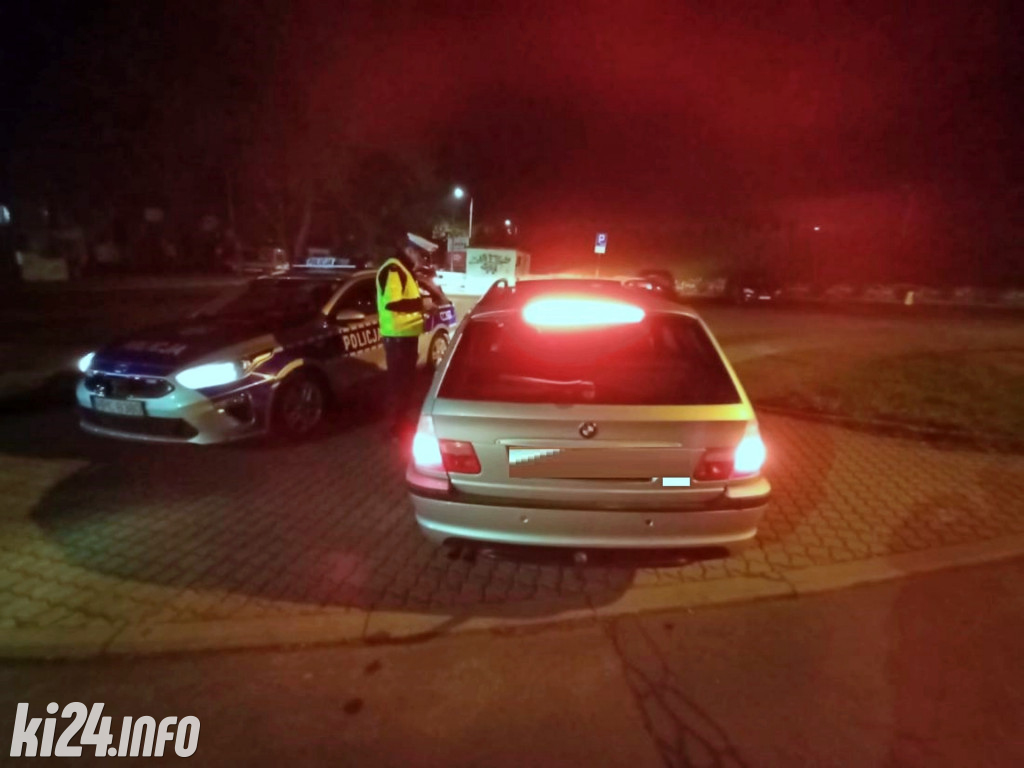 Policja przy cmentarzach