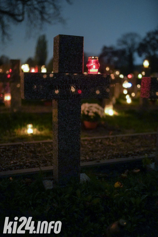 Inowrocławskie cmentarze wieczorem