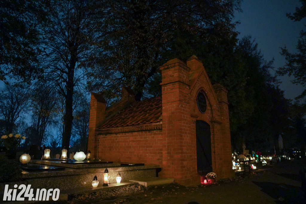 Inowrocławskie cmentarze wieczorem