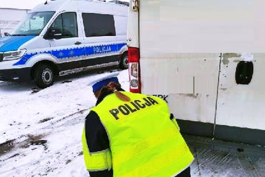 Drogówka zaglądała w światła. Co zobaczyła?
