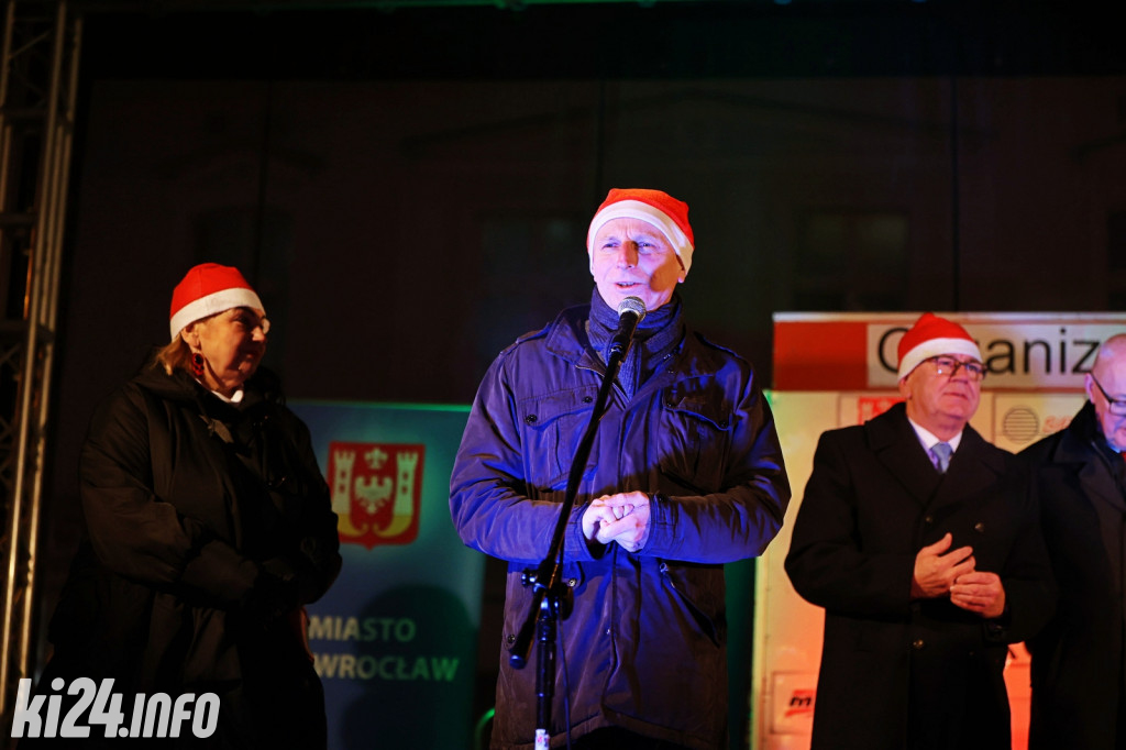 Wigilijne spotkanie mieszkańców Inowrocławia na Rynku
