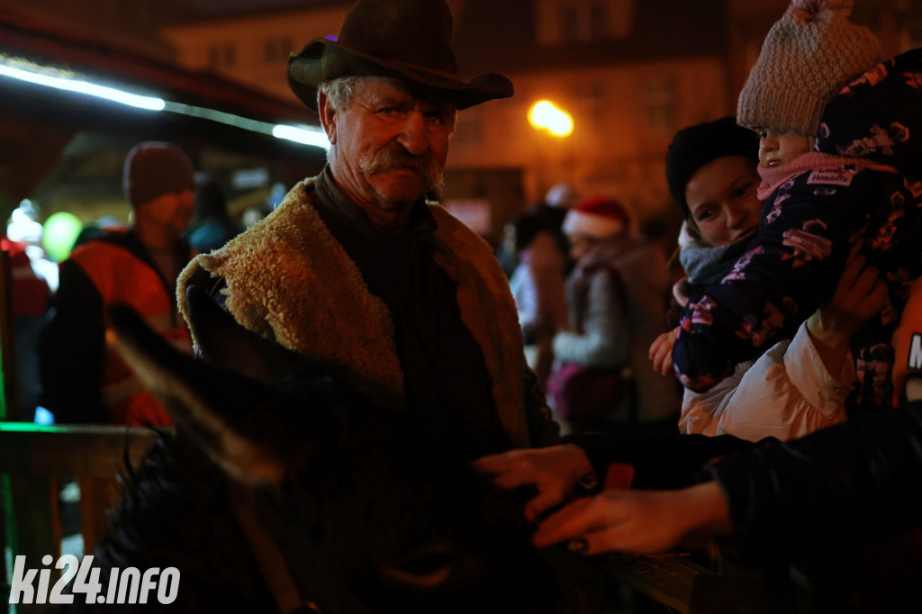 Wigilijne spotkanie mieszkańców Inowrocławia na Rynku