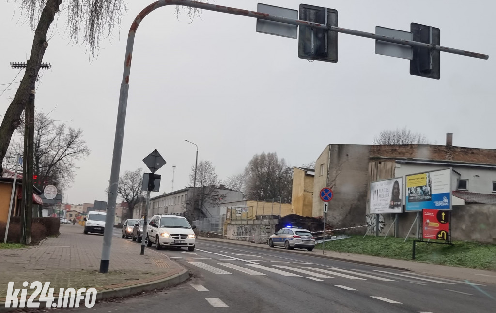 Zawalony mur na ul. Andrzeja