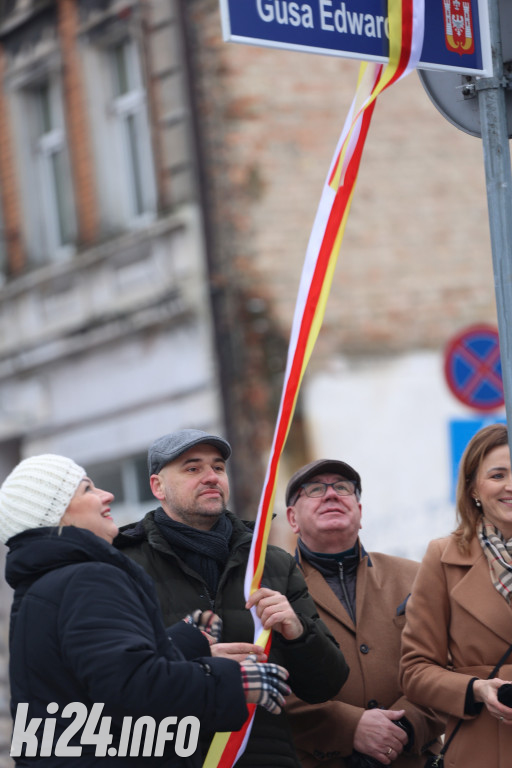 Odsłonięcie tablicy Gusa Edwardsa