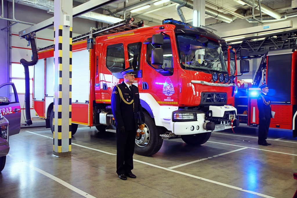 Inowrocławscy strażacy mają trzy nowe wozy bojowe