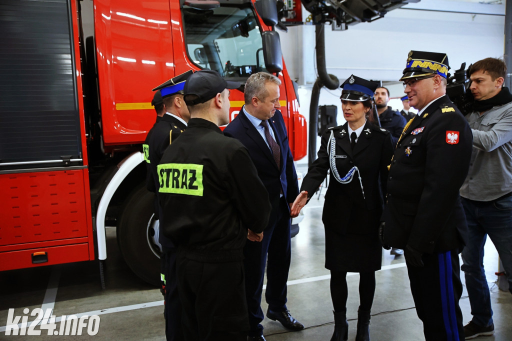 Inowrocławscy strażacy mają trzy nowe wozy bojowe