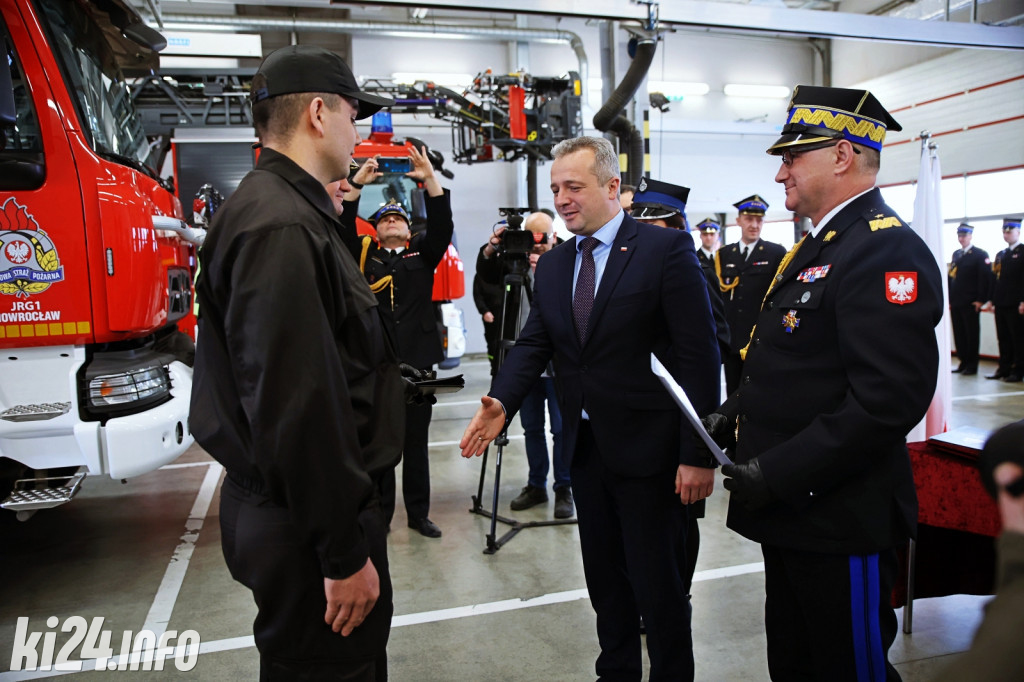 Inowrocławscy strażacy mają trzy nowe wozy bojowe