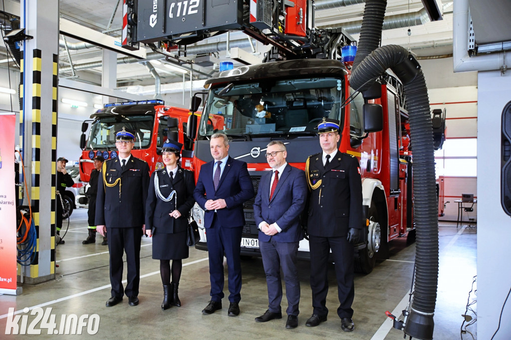 Inowrocławscy strażacy mają trzy nowe wozy bojowe