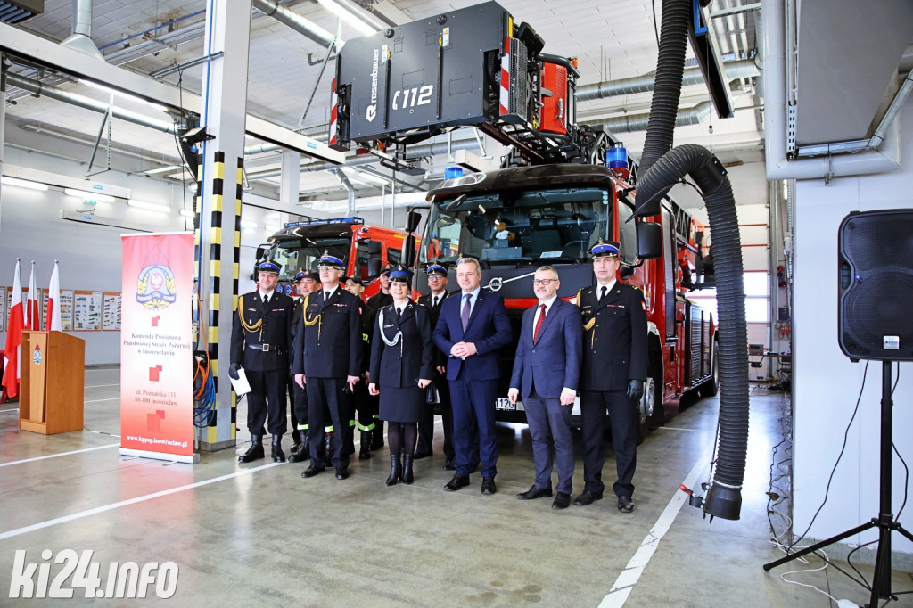 Inowrocławscy strażacy mają trzy nowe wozy bojowe