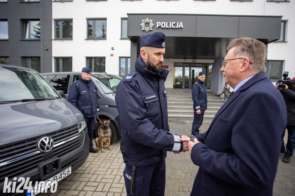 Nowy pojazd trafił do komendy policji w Inowrocławiu