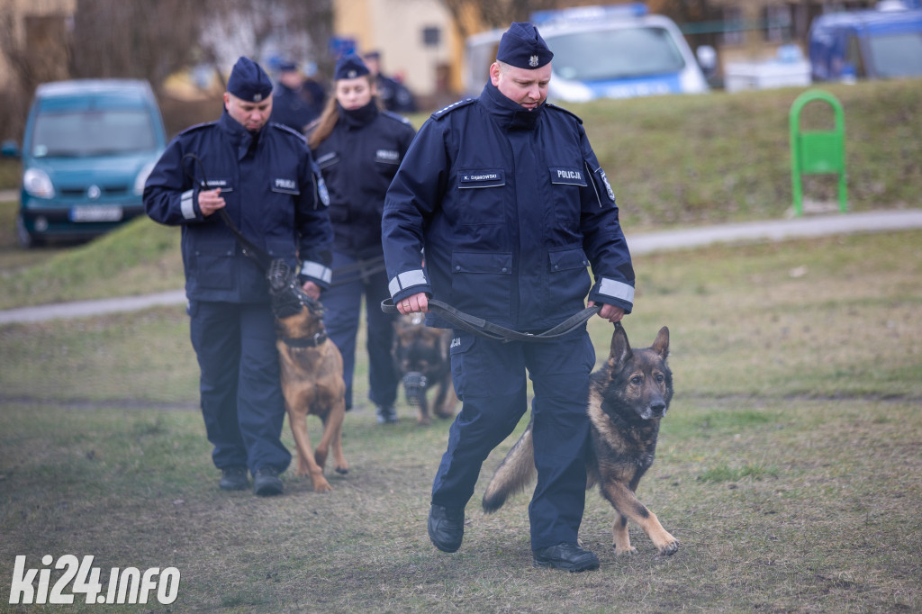 Nowy pojazd trafił do komendy policji w Inowrocławiu