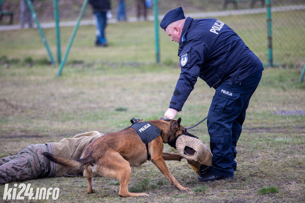 Nowy pojazd trafił do komendy policji w Inowrocławiu