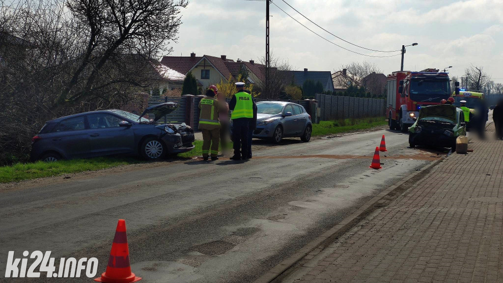 Dwie osobówki zderzyły się w Kłopocie