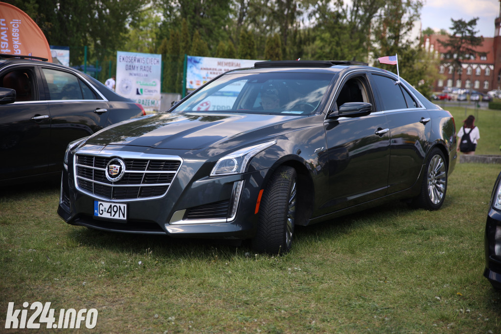 Zlot Cadillaków