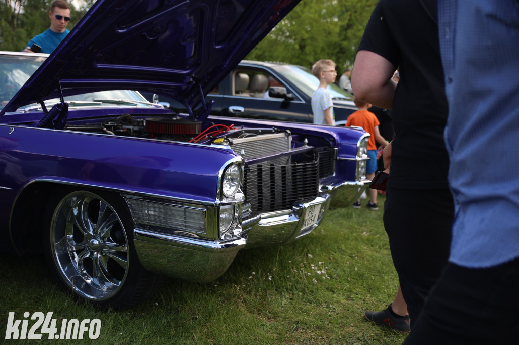 Zlot Cadillaków
